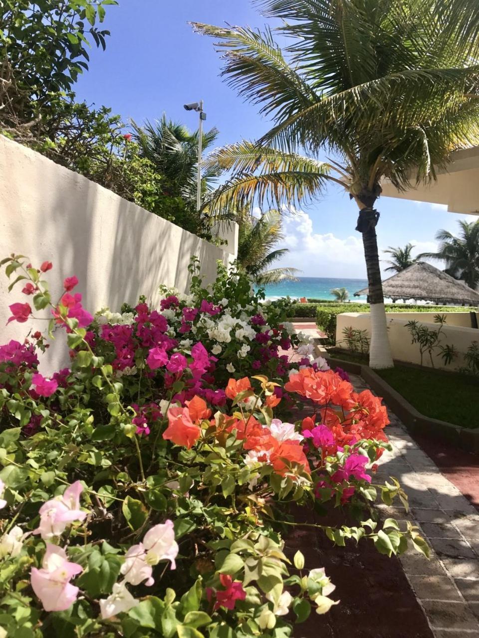 Cancun Beach Aparthotel Brisas Eksteriør billede